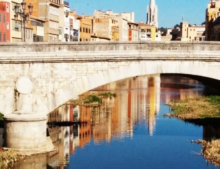 Girona – the Town in the Mirror